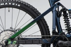Ghost E-RIOT EN Universal - E-Mountainbike - 2023 - Dark Green / Metallic Green -Fietswereld Winkels 31er1029 ghost e riot en universal dark green 02 1462702