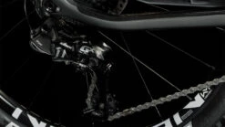 CUBE ELITE 240 C:62 SLX - 24" Carbon Children's Mountainbike - 2023 - Carbon / Blue / Red 16 CUBE ELITE 240 C:62 SLX - 24" Carbon Children's Mountainbike - 2023 - Carbon / Blue / Red -Fietswereld Winkels 623420 d 024371 1398864