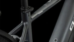 CUBE TOURING HYBRID ONE 625 - Electric Touring Bike - 2023 - Grey / White 13 CUBE TOURING HYBRID ONE 625 - Electric Touring Bike - 2023 - Grey / White -Fietswereld Winkels 631051 d 006451 1401281 1