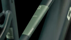 CUBE TOURING HYBRID ONE 500 - Women Electric Touring Bike - 2023 - Darkgreen / Green 13 CUBE TOURING HYBRID ONE 500 - Women Electric Touring Bike - 2023 - Darkgreen / Green -Fietswereld Winkels 631061 d 206761 1401255