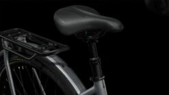 CUBE KATHMANDU HYBRID SLX 750 - Easy Entry Electric Touring Bike - 2023 - Polarsilver / Black -Fietswereld Winkels 631303 d 139801 1399524