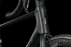 CUBE LITENING AIR C:68X SLT - Carbon Roadbike - 2023 - Carbon / Rainbow -Fietswereld Winkels 679700 d 0629431 1400135