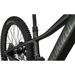 Specialized TURBO LEVO SL - Kinder E-Mountainbike - 2023 - Gloss Oak Green Metallic / Limestone / Satin Smoke -Fietswereld Winkels 96822 71 levo sl 04 1515527