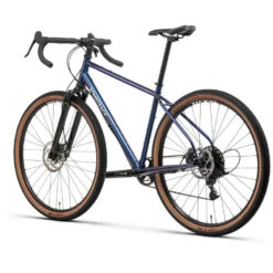 Bombtrack Beyond SUS - Gravel Bike - 2023 - Glossy Metallic Midnight Blue -Fietswereld Winkels bombtrack beyond sus 03 1450705
