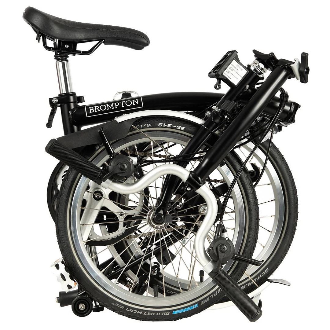 Brompton C Line Explore - 6-Speed - Mid Bar - Standard Seatpost - Rear Rack & Dynamo - 16" Folding Bike - 2022 - Black Matt 5 Brompton C Line Explore - 6-Speed - Mid Bar - Standard Seatpost - Rear Rack & Dynamo - 16" Folding Bike - 2022 - Black Matt - Afbeelding 3