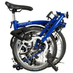 Brompton C Line Explore - 6-Speed - Mid Bar - Standard Seatpost - Dynamo - 16" Folding Bike - 2022 - Picadilly Blue Matt 11 Brompton C Line Explore - 6-Speed - Mid Bar - Standard Seatpost - Dynamo - 16" Folding Bike - 2022 - Picadilly Blue Matt -Fietswereld Winkels c line explore 6 speed mid bar standard seatpost dynamo picadilly blue matt 3 1215755 1