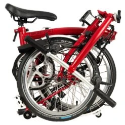 Brompton C Line Utility - 3-Speed - Low Bar - Standard Seatpost - Dynamo - 16" Folding Bike - 2022 - House Red Matt -Fietswereld Winkels c line utility 3 speed low bar standard seatpost dynamo house red matt 3 1219973