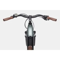 Cannondale ADVENTURE NEO 2 EQ - 27.5" Electric City Bike - 2023 - Sage Grey -Fietswereld Winkels cannondale adventure neo 2 eq 27 5 electric city bike 2022 sage grey 4 1401906