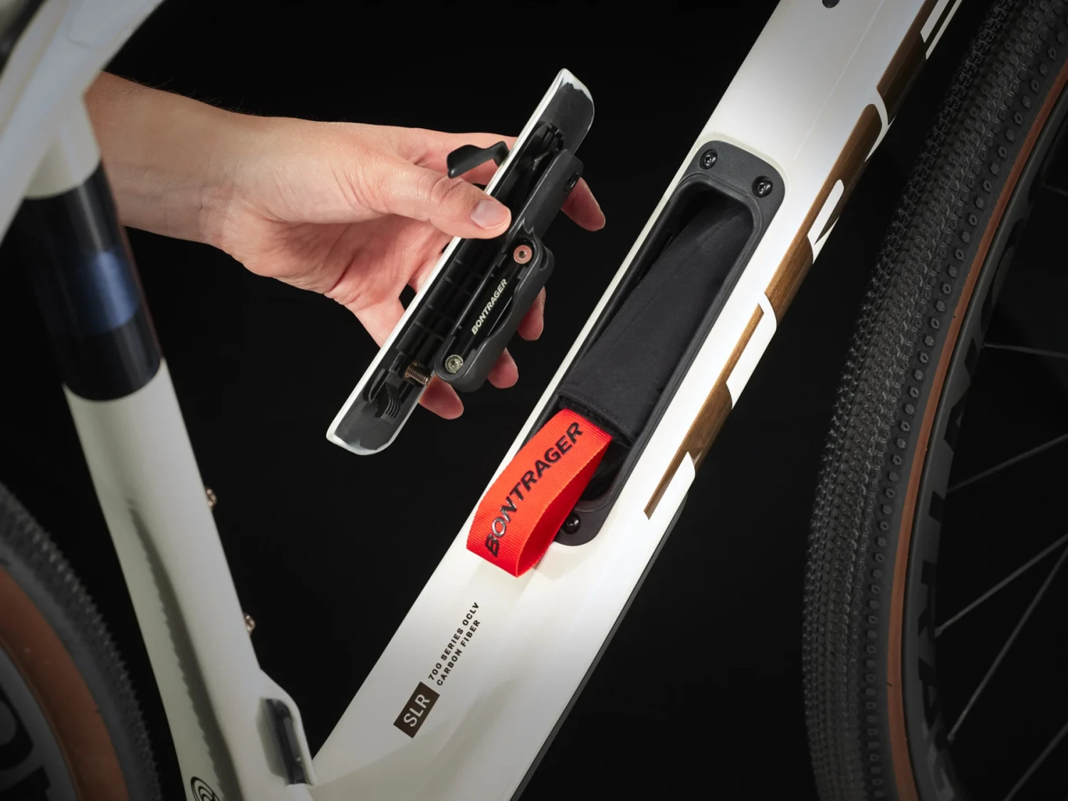 Trek Checkpoint SLR 6 AXS - Carbon Gravel Bike - 2024 - Era White/Emerald Iris 11 Trek Checkpoint SLR 6 AXS - Carbon Gravel Bike - 2024 - Era White/Emerald Iris - Afbeelding 9