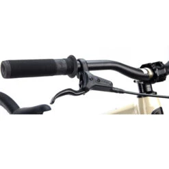 DMR Rhythm Team 26" Dirt Jump Bike 2022 - Sand -Fietswereld Winkels dmr rhythm team jump dirtbike sand handlebar 1152763