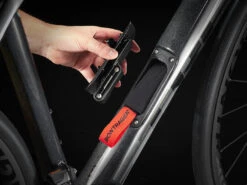 Trek Domane SL 7 Ultegra Di2 Roadbike Gen. 3 - 2023 - Dark Prismatic / Trek Black -Fietswereld Winkels domanesl7 alt3 1232517