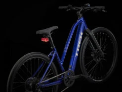 Trek DUAL SPORT+ 2 Stagger Electric Hybrid Bike - 2023 - Hex Blue -Fietswereld Winkels dualsportplus2stagger alt1 1328546