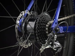 Trek DUAL SPORT+ 2 Stagger Electric Hybrid Bike - 2023 - Hex Blue -Fietswereld Winkels dualsportplus2stagger alt2 1328547