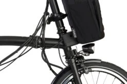 Brompton Electric C Line Explore - 6-Speed - High Bar - Telescopic Seatpost - 16" Elektrische Vouwfiets - 2023 - Matt Black 16 Brompton Electric C Line Explore - 6-Speed - High Bar - Telescopic Seatpost - 16" Elektrische Vouwfiets - 2023 - Matt Black -Fietswereld Winkels electric c line explore 6 speed high bar extended seatpost 7 1451970 1
