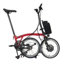 Brompton Electric C Line Explore - 6-Speed - High Bar - Telescopic Seatpost - 16" Elektrische Vouwfiets - 2023 - House Red Matt 12 Brompton Electric C Line Explore - 6-Speed - High Bar - Telescopic Seatpost - 16" Elektrische Vouwfiets - 2023 - House Red Matt -Fietswereld Winkels electric c line explore 6 speed high bar extended seatpost house red 3 1452400