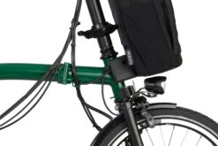 Brompton Electric C Line Explore - 6-Speed - High Bar - Telescopic Seatpost - 16" Elektrische Vouwfiets - 2023 - Racing Green -Fietswereld Winkels electric c line explore 6 speed high bar extended seatpost racing green 7 1452373