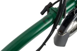 Brompton Electric C Line Explore - 6-Speed - High Bar - Telescopic Seatpost - 16" Elektrische Vouwfiets - 2023 - Racing Green -Fietswereld Winkels electric c line explore 6 speed high bar extended seatpost racing green 8 1452374