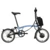 Brompton Electric C Line Explore - 6-Speed - Mid Bar - Standard Seatpost - 16" Elektrische Vouwfiets - 2023 - Cloud Blue -Fietswereld Winkels electric c line explore 6 speed mid bar standart seatpost cloud blue 1 1453262