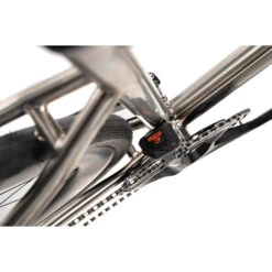 Falkenjagd ARISTOS R SPEEDGRAVEL - Shimano 105 Di2 - Titan Gravel Bike - 2023 -Fietswereld Winkels falkenjagd aristos r speedgravel di2 03 1527922