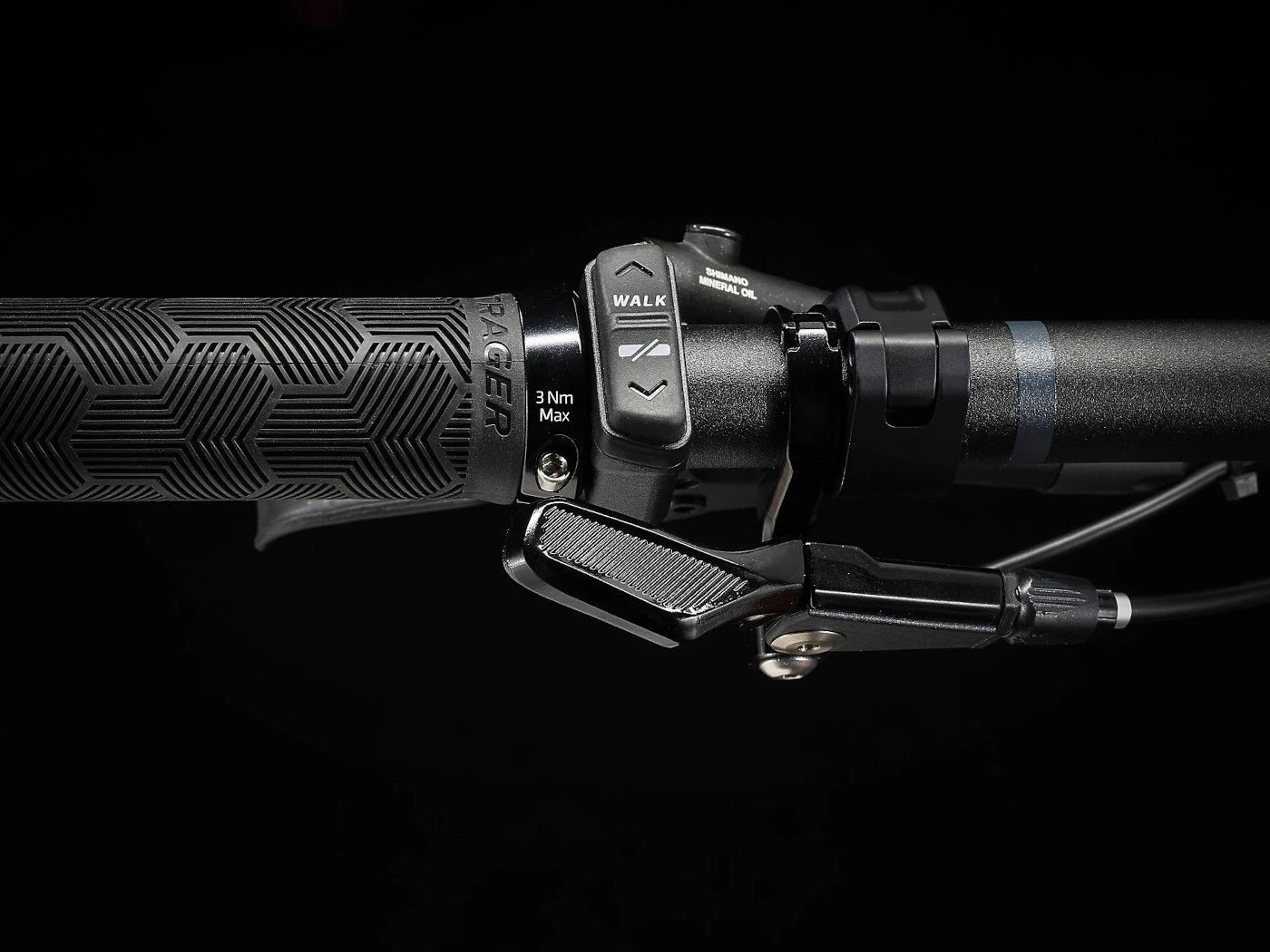 Trek FUEL EXe 9.7 SLX/XT Electric Mountain Bike - 2023 - Matte Galactic Grey To Black Fade 10 Trek FUEL EXe 9.7 SLX/XT Electric Mountain Bike - 2023 - Matte Galactic Grey To Black Fade - Afbeelding 8