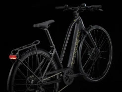 Trek FX+ 2 Stagger Electric City Bike - 2023 - Satin Trek Black -Fietswereld Winkels fxplus2stagger alt1 1328711