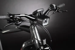 Haibike Trekking 9 I625Wh High - 27.5" Trekking E-Bike - 2022 - Anthracite/red -Fietswereld Winkels haibike my21 detail headlight trekking 9 unisex 1191204