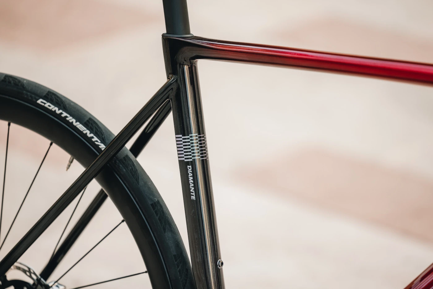 Basso DIAMANTE DISC - Ultegra 8150 Di2 - Carbon Road Bike - 2023 - Candy Red 5 Basso DIAMANTE DISC - Ultegra 8150 Di2 - Carbon Road Bike - 2023 - Candy Red - Afbeelding 3