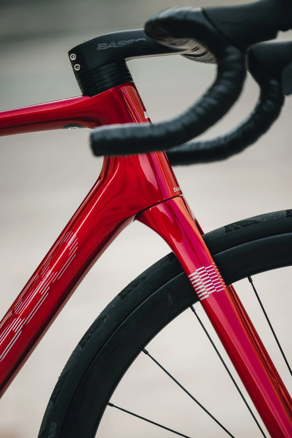 Basso DIAMANTE DISC - Ultegra 8150 Di2 - Carbon Road Bike - 2023 - Candy Red 6 Basso DIAMANTE DISC - Ultegra 8150 Di2 - Carbon Road Bike - 2023 - Candy Red - Afbeelding 4
