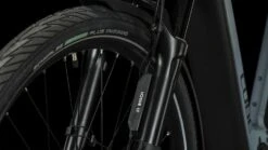 CUBE KATHMANDU HYBRID ABS 750 - Trekking E-Bike - 2023 - Smaragdgrey / Blue -Fietswereld Winkels kathmandu hybrid abs 750 smaragdgrey blue 4 1459069