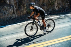 Liv LANGMA ADVANCED SL - Dura Ace Di2 Womens Road Bike - 2022 - Artic Light / Chrome -Fietswereld Winkels langma advanced sl da 3 1115256