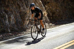 Liv LANGMA ADVANCED SL - Dura Ace Di2 Womens Road Bike - 2022 - Artic Light / Chrome -Fietswereld Winkels langma advanced sl da 5 1115258