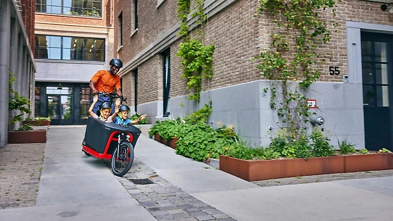 Trek Fetch+ 4 Elektrische Bakfiets - 2023 - Dnister Black 6 Trek Fetch+ 4 Elektrische Bakfiets - 2023 - Dnister Black - Afbeelding 4