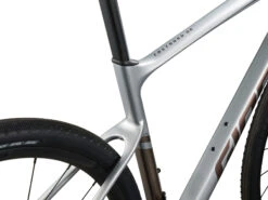 Giant FASTROAD AR ADVANCED 1 - Carbon Fitnessfiets - 2023 - Zilver -Fietswereld Winkels my23fastroadaradvanced1colora silver d3 1515109