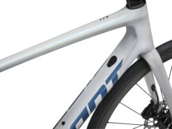 Giant TCR ADVANCED Disc 1+ - Carbon Racefiets - 2023 - Unicorn White -Fietswereld Winkels my23tcradvanced1plusdisc pccolorb unicornwhite d1 1499486