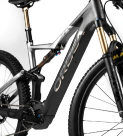 Orbea RISE M-TEAM E-Mountainbike - 2023 - Carbon Raw - Shark Grey (matt) -Fietswereld Winkels n375ttcc v1 side orbea rise m10 detail 02 1440590 3