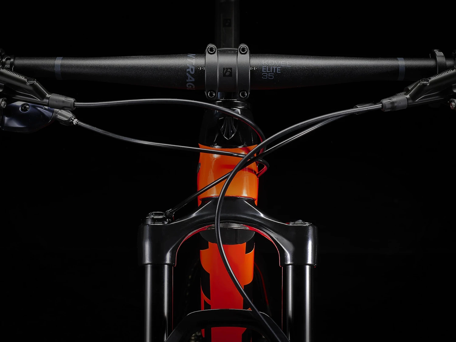 Trek Procaliber 9.7 GX 29" Carbon Mountain Bike - 2023 - Roarange / Deep Smoke 6 Trek Procaliber 9.7 GX 29" Carbon Mountain Bike - 2023 - Roarange / Deep Smoke - Afbeelding 4