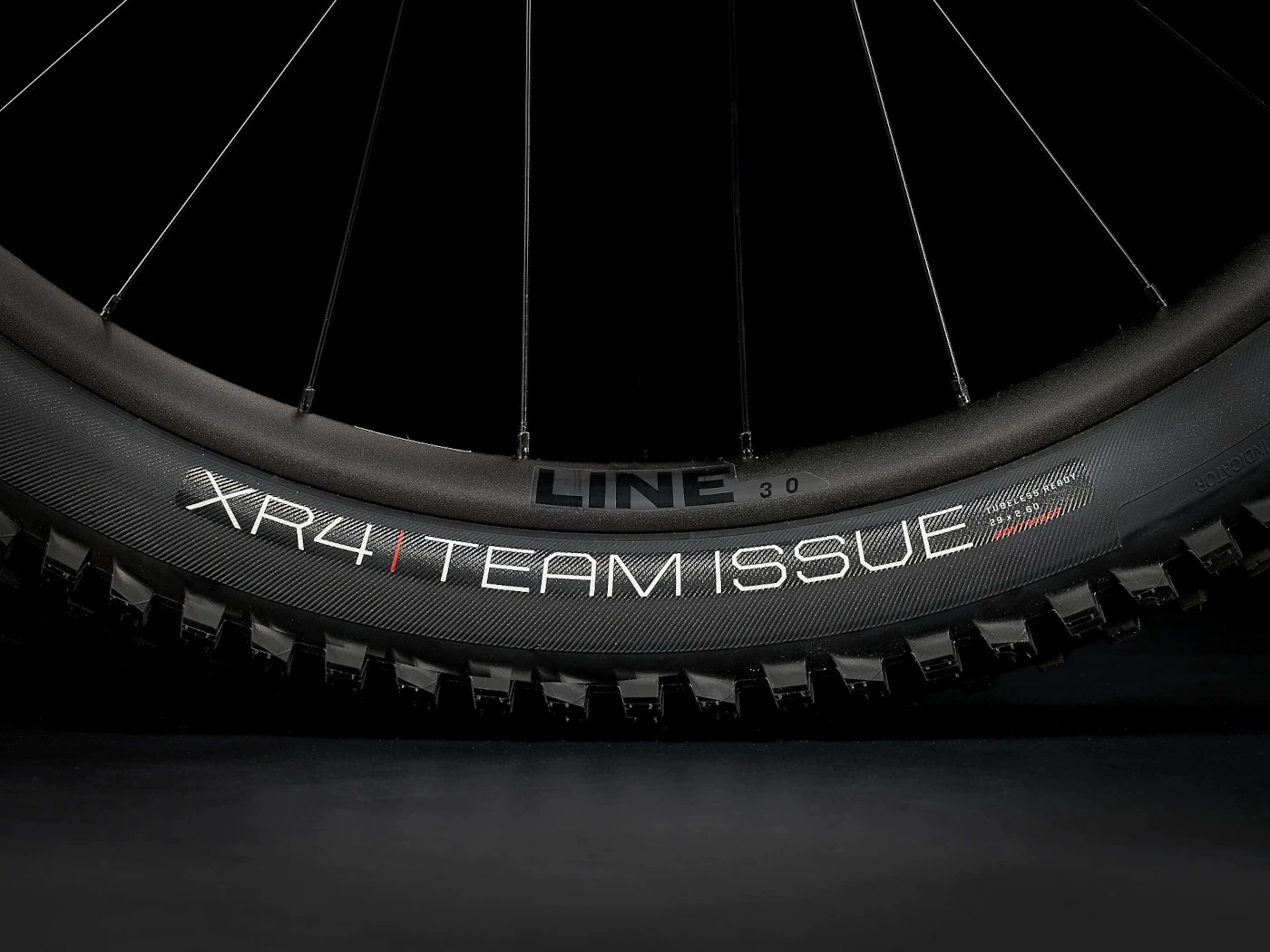 Trek Roscoe 7 Mountain Bike - 2023 - Teal / Trek Black 9 Trek Roscoe 7 Mountain Bike - 2023 - Teal / Trek Black - Afbeelding 7