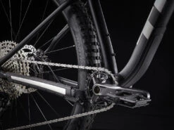 Trek Roscoe 7 Mountain Bike - 2023 - Matte Trek Black -Fietswereld Winkels roscoe 7 black 9 1225358