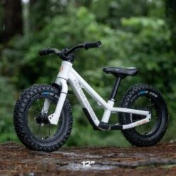 Shotgun Dirt Hero - 14" Kinder Loopfiets - Wit -Fietswereld Winkels shotgun kids ride dirt hero 12 childrens running bike white 1 1474096 1