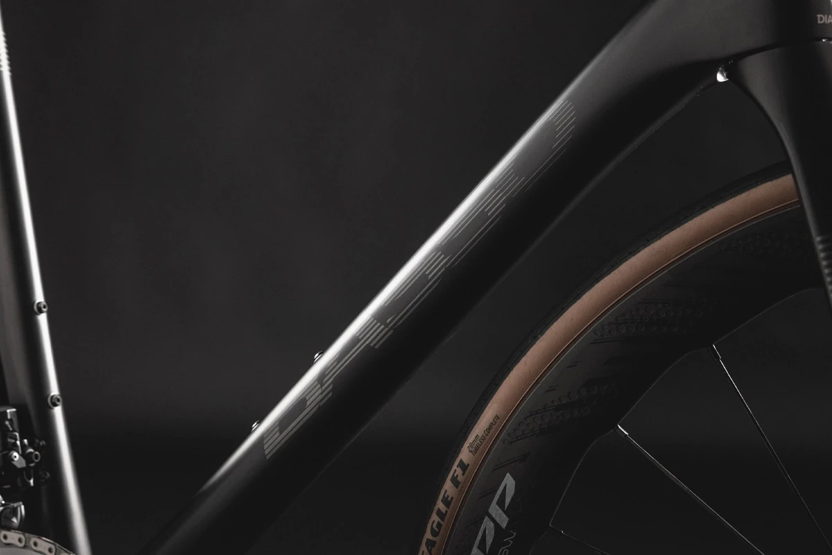 Basso DIAMANTE DISC - Dura Ace Di2 - Carbon Road Bike - 2023 - Stealth 10 Basso DIAMANTE DISC - Dura Ace Di2 - Carbon Road Bike - 2023 - Stealth - Afbeelding 8