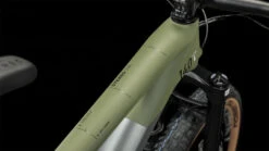 CUBE STEREO 140 HPC Rookie - 27.5" Carbon Jongere Mountainbike - 2023 - Grey / Olive -Fietswereld Winkels stereo 140 hpc rookie grey olive 2 1410749