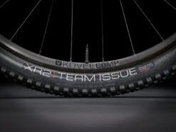 Trek SUPERCALIBER 9.6 SLX/Deore Mountain Bike - 2023 - Radioactive Red /Trek Black 25 Trek SUPERCALIBER 9.6 SLX/Deore Mountain Bike - 2023 - Radioactive Red /Trek Black -Fietswereld Winkels supercaliber96 alt7 1045731