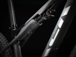 Trek Supercaliber 9.8 GX AXS 29" Mountain Bike - 2023 - Matte Carbon / Gloss Trek Black -Fietswereld Winkels supercaliber98gxaxs alt1 1349527