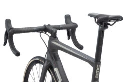 BMC TEAMMACHINE SLR FOUR - Carbon Roadbike - 2023 - Anthracite / Brushed Alloy -Fietswereld Winkels teammachine slr four detail 11 1411635