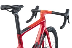 BMC TEAMMACHINE SLR01 ONE - Carbon Roadbike - 2023 - All Red / Black -Fietswereld Winkels teammachine slr01 one detail 09 1412159