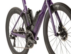 BMC TIMEMACHINE ROAD 01 ONE - Carbon Roadbike - 2023 - Carbon / White -Fietswereld Winkels timemachine road 01 one prp blk cbn detail 02 1412209