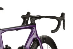 BMC TIMEMACHINE ROAD 01 ONE - Carbon Roadbike - 2023 - Carbon / White -Fietswereld Winkels timemachine road 01 one prp blk cbn detail 08 1412215