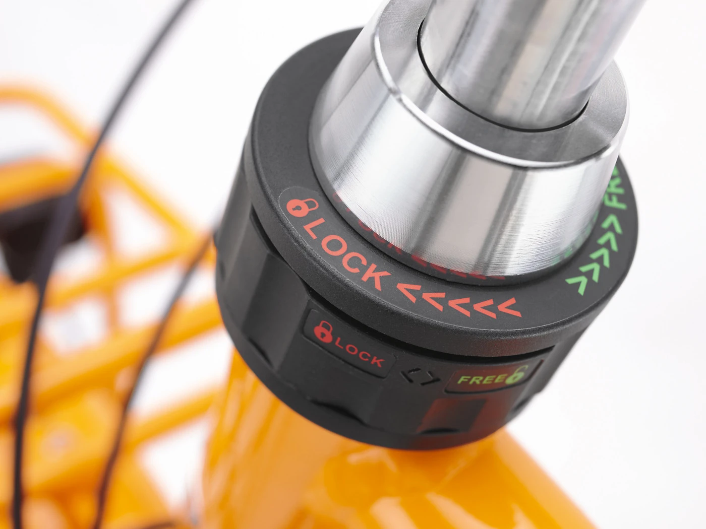 Electra Townie Commute Go! 5i EQ Step-Thru Electric City Bike - 500Wh - Tangerine 8 Electra Townie Commute Go! 5i EQ Step-Thru Electric City Bike - 500Wh - Tangerine - Afbeelding 6