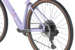BMC URS 01 ONE - Carbon Gravel Bike - 2023 - Lavender Haze / Orange -Fietswereld Winkels urs 01 one detail 02 1412731