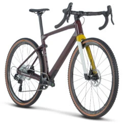 BMC URS 01 THREE - Carbon Gravel Bike - 2023 - Prune / Wit 19 BMC URS 01 THREE - Carbon Gravel Bike - 2023 - Prune / Wit -Fietswereld Winkels urs 01 three detail 01 1412770